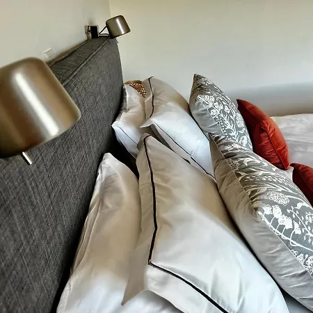 Sea Renity Central Lagos Apartment With Seaviews And Pool *
