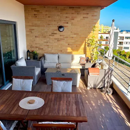 Sea Renity Central Lagos Apartment With Seaviews And Pool *