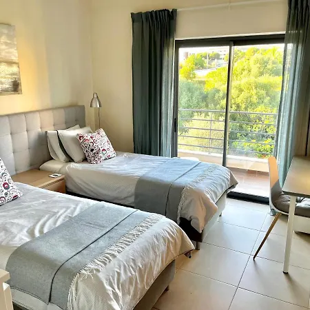 Sea Renity Central Lagos Apartment With Seaviews And Pool